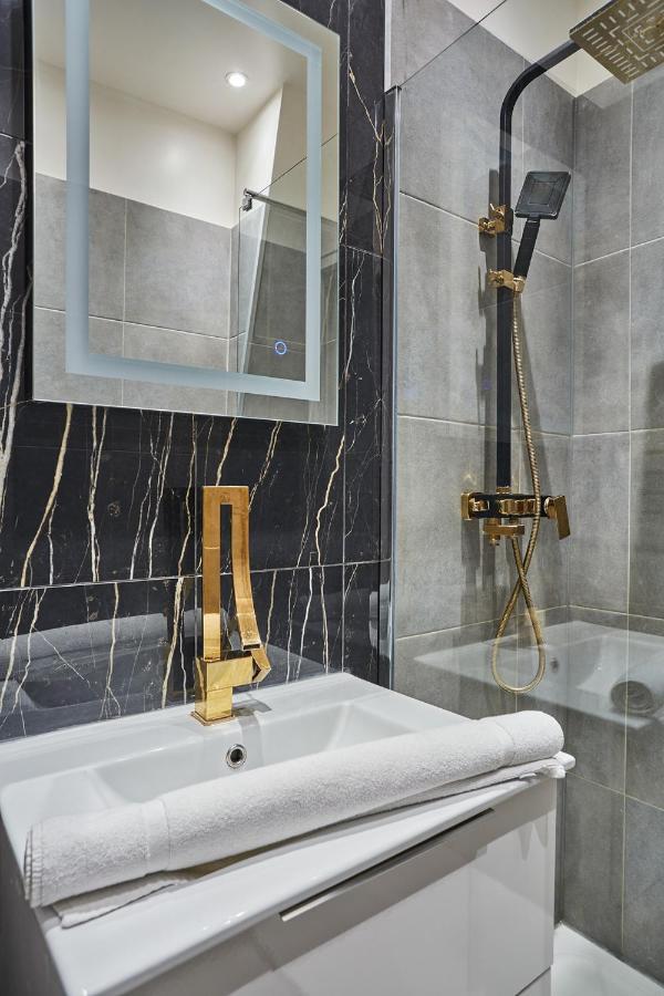 Residence Tour Eiffel By Studio Prestige Париж Экстерьер фото