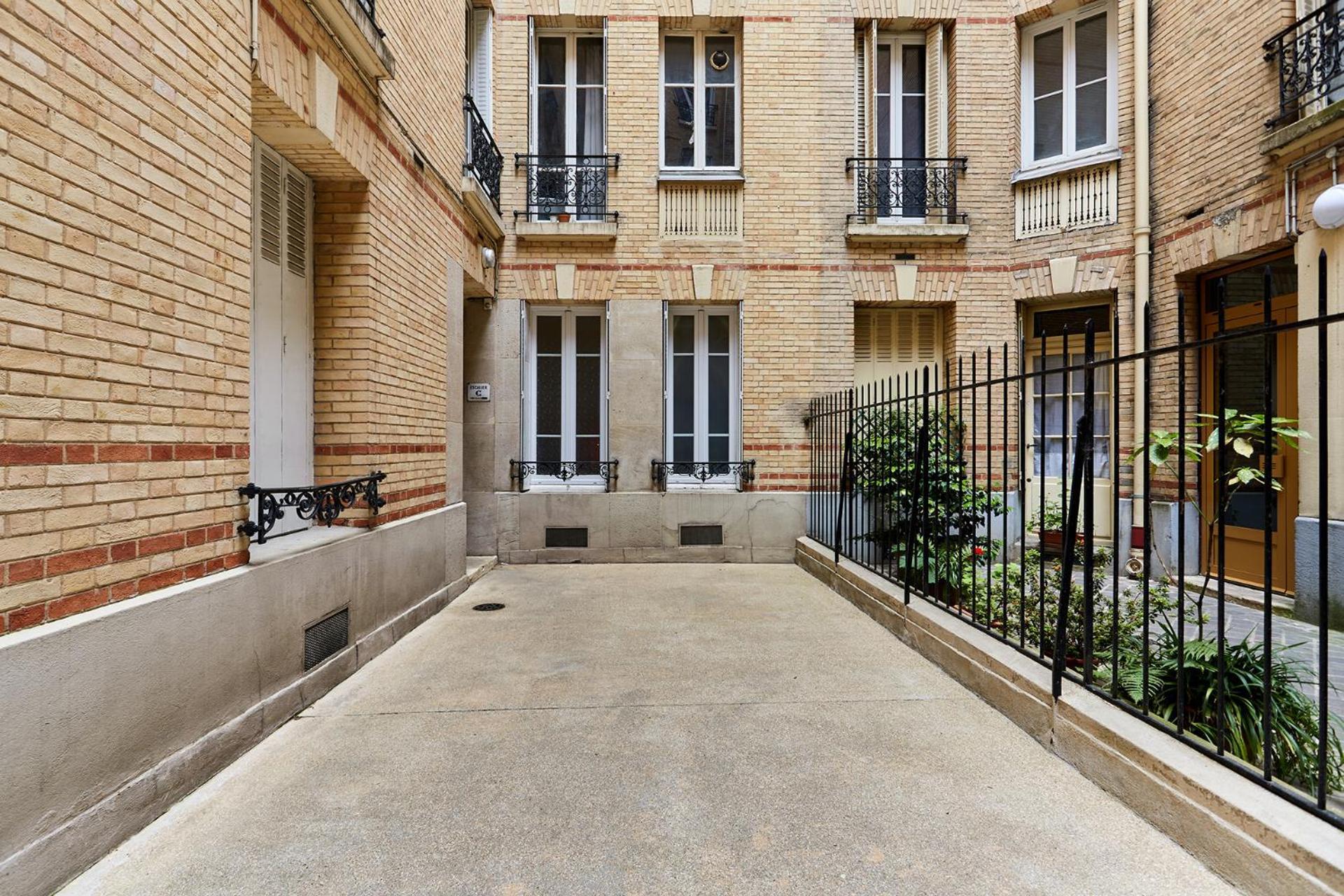 Residence Tour Eiffel By Studio Prestige Париж Экстерьер фото